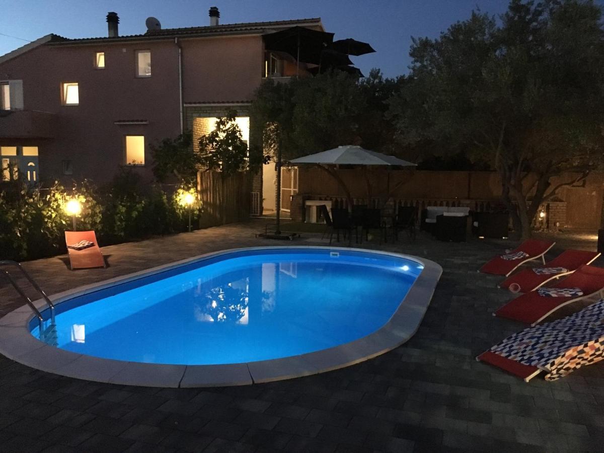 Apartment With Private Pool Sukošan エクステリア 写真