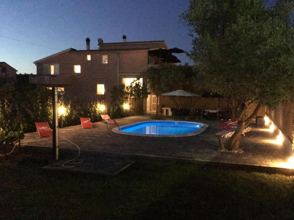 Apartment With Private Pool Sukošan エクステリア 写真