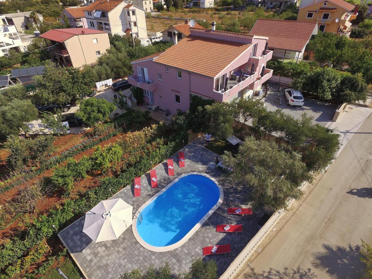 Apartment With Private Pool Sukošan エクステリア 写真