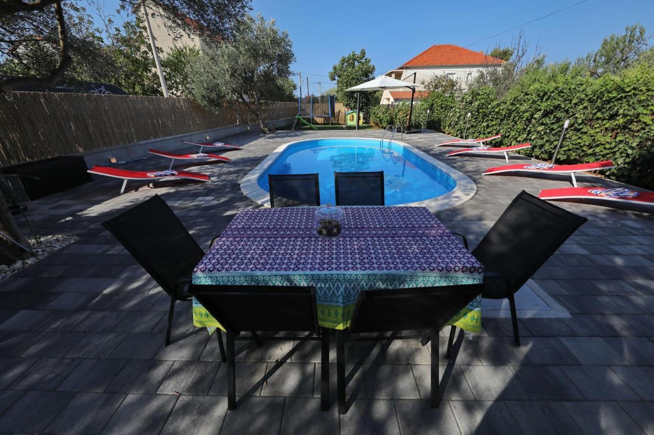 Apartment With Private Pool Sukošan エクステリア 写真