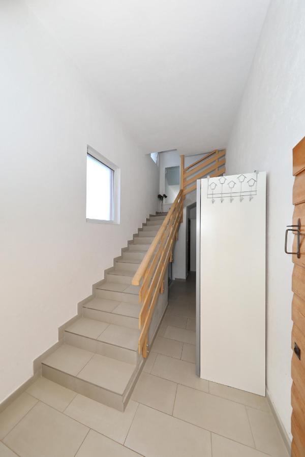 Apartment With Private Pool Sukošan エクステリア 写真